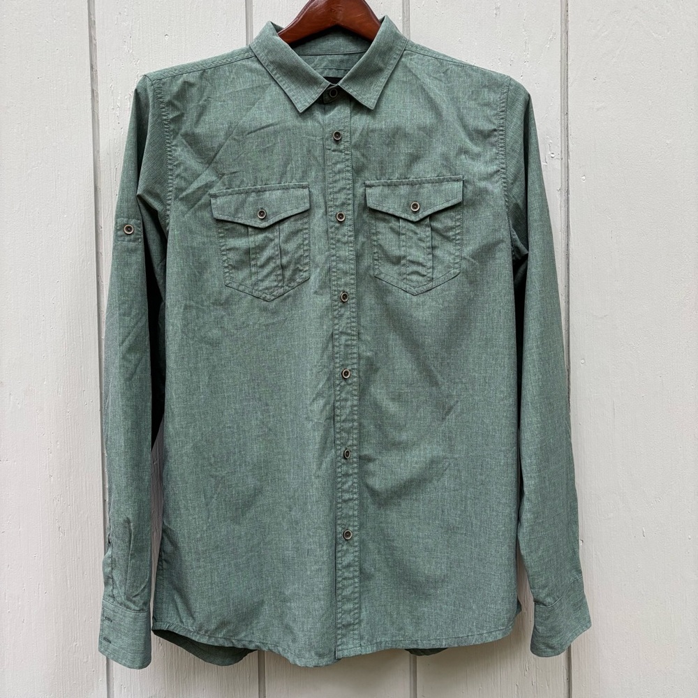 PRANA—Button-Down Long Sleeve Shirt—Men L—18 x 35.5—Hiking—Camping—Outdoors—VG+